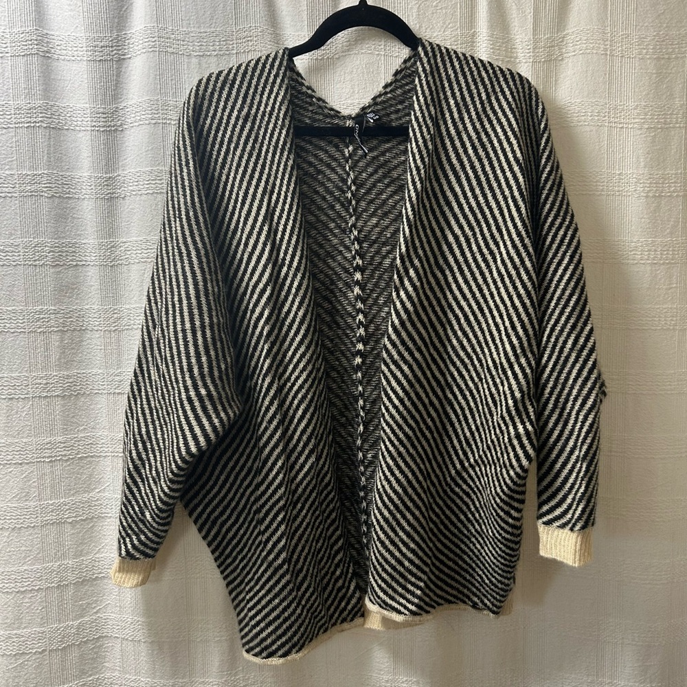 O’Neil Cardigan